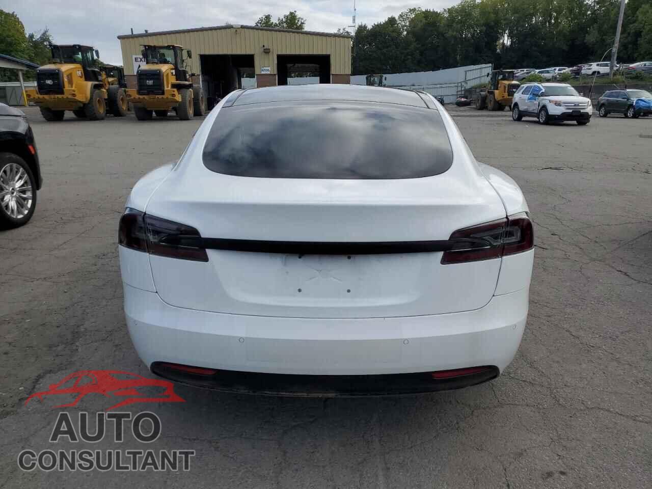 TESLA MODEL S 2018 - 5YJSA1E23JF284135
