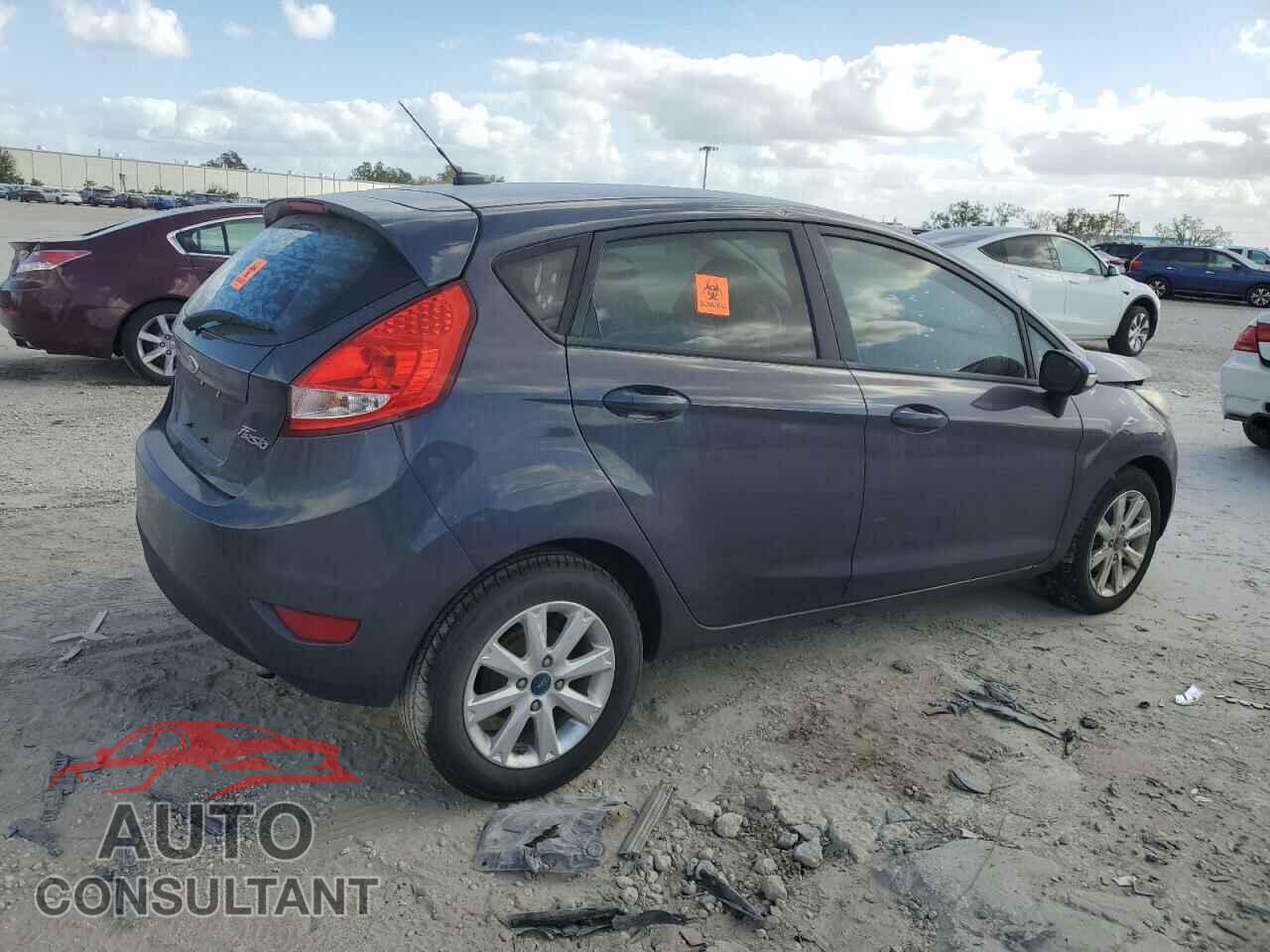 FORD FIESTA 2013 - 3FADP4EJ4DM207036