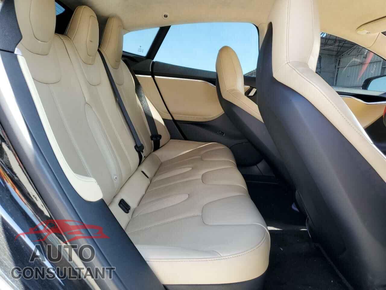 TESLA MODEL S 2014 - 5YJSA1H15EFP56828