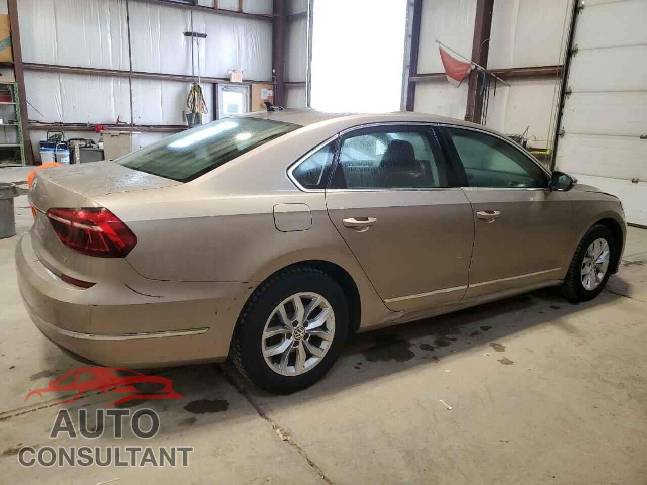 VOLKSWAGEN PASSAT 2017 - 1VWAT7A34HC045138