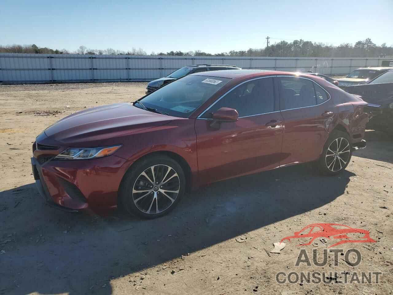 TOYOTA CAMRY 2018 - 4T1B11HK1JU510381