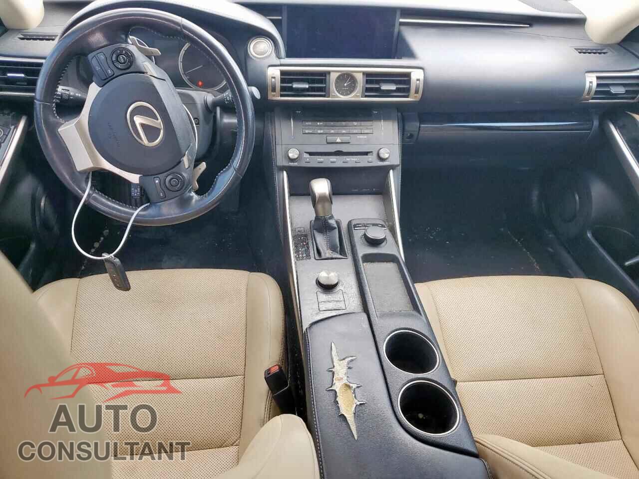 LEXUS IS 2016 - JTHBA1D24G5005589