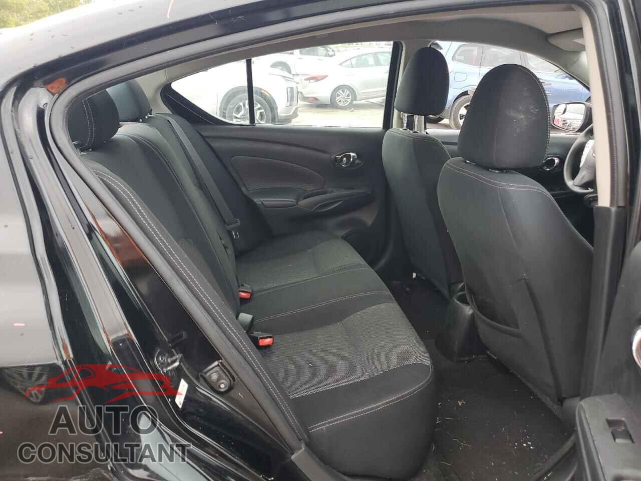 NISSAN VERSA 2019 - 3N1CN7AP3KL829690