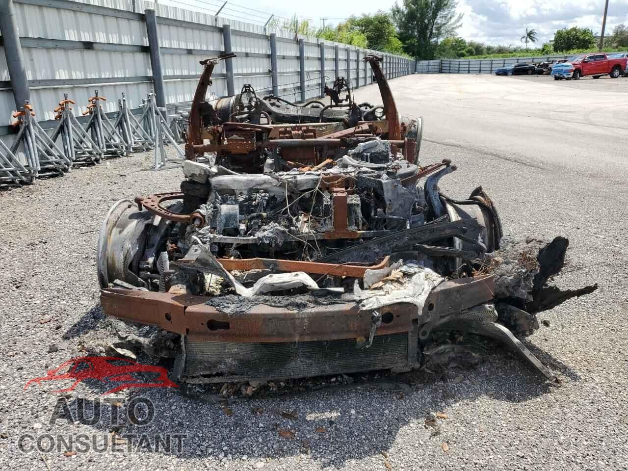 TESLA MODEL S 2018 - 5YJSA1E24JF257736