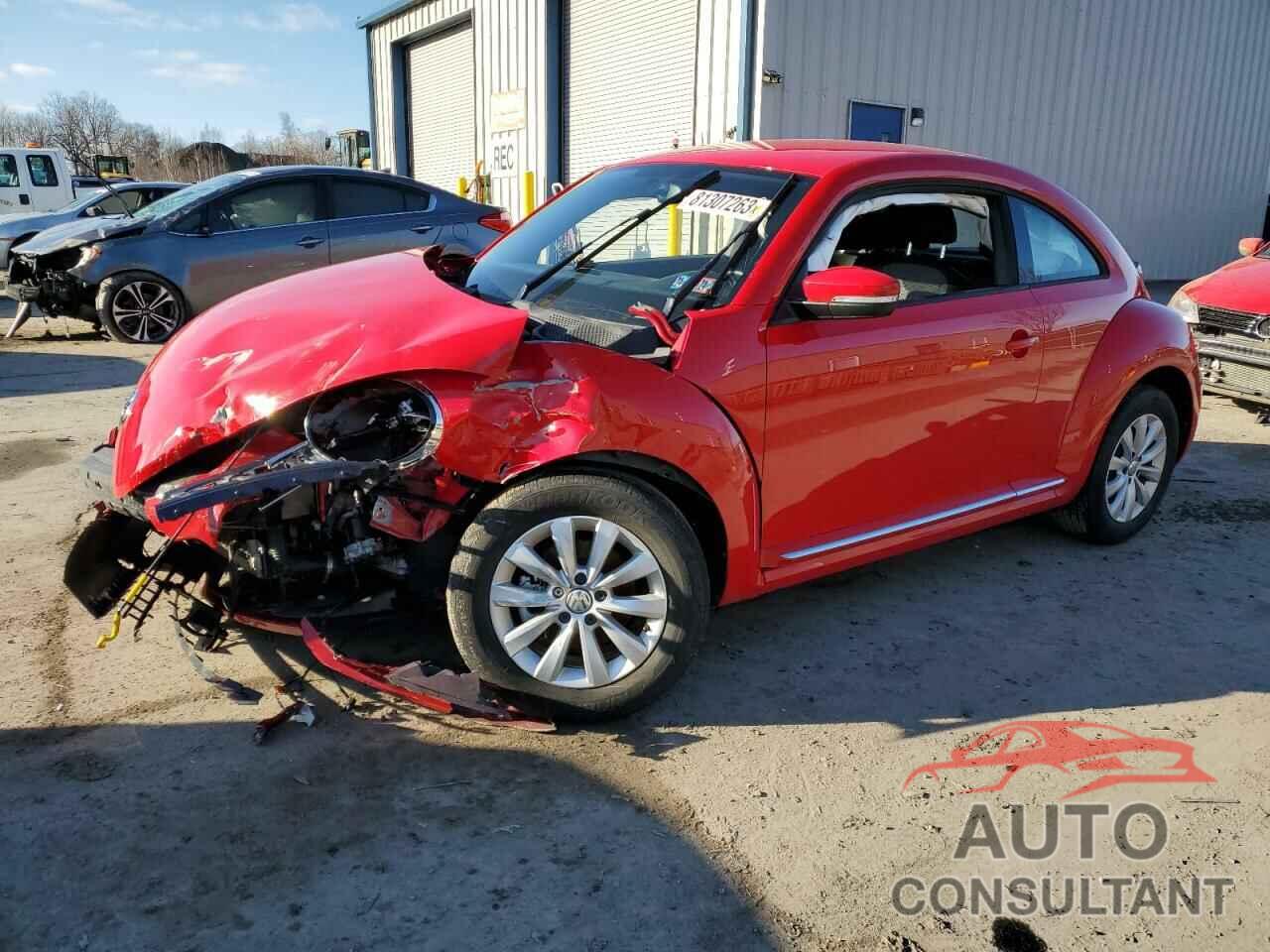 VOLKSWAGEN BEETLE 2019 - 3VWFD7AT7KM720702