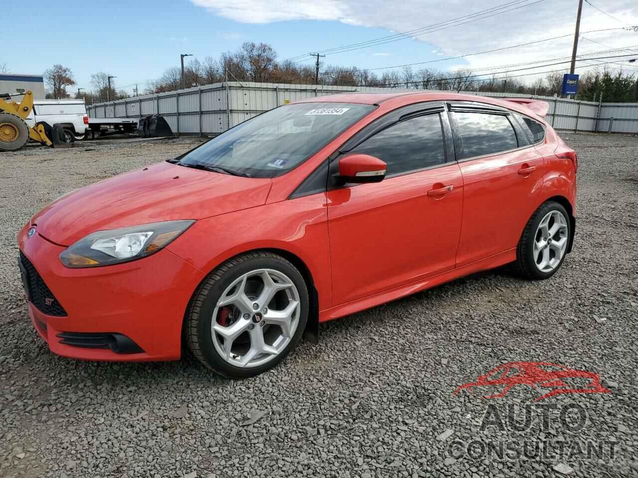 FORD FOCUS 2013 - 1FADP3L98DL224555