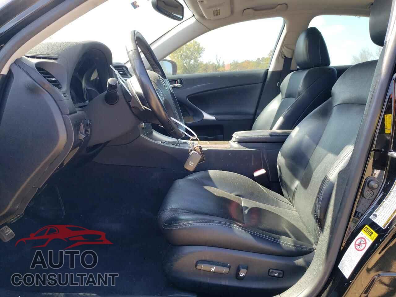 LEXUS IS 2010 - JTHCF5C28A5043591