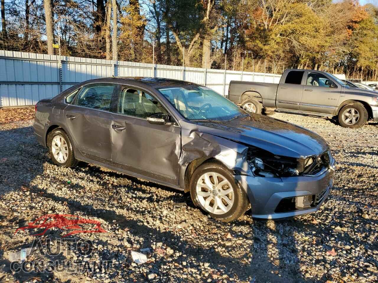 VOLKSWAGEN PASSAT 2017 - 1VWAT7A3XHC078435