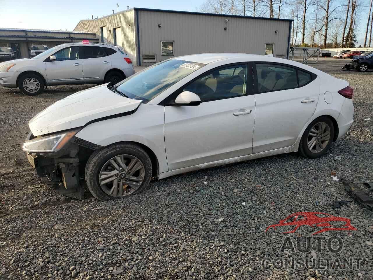 HYUNDAI ELANTRA 2019 - 5NPD84LF2KH466357