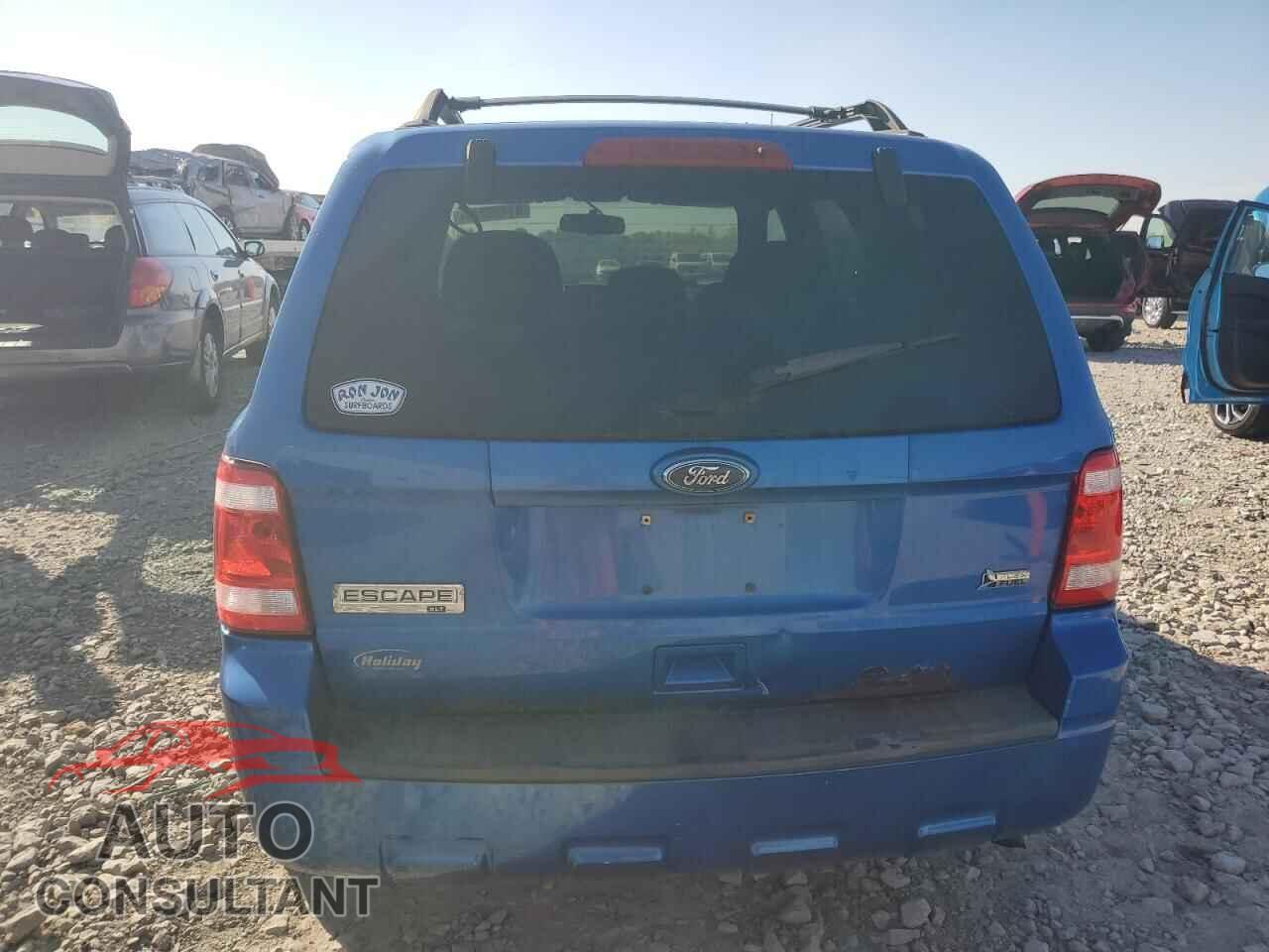 FORD ESCAPE 2011 - 1FMCU9DG0BKB10577