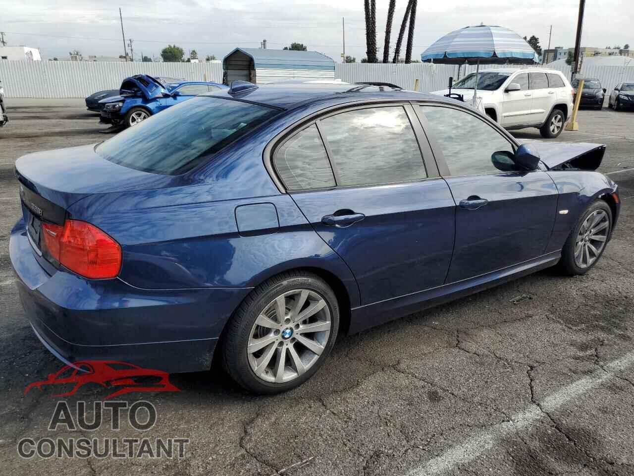 BMW 3 SERIES 2011 - WBAPH5C51BF093894