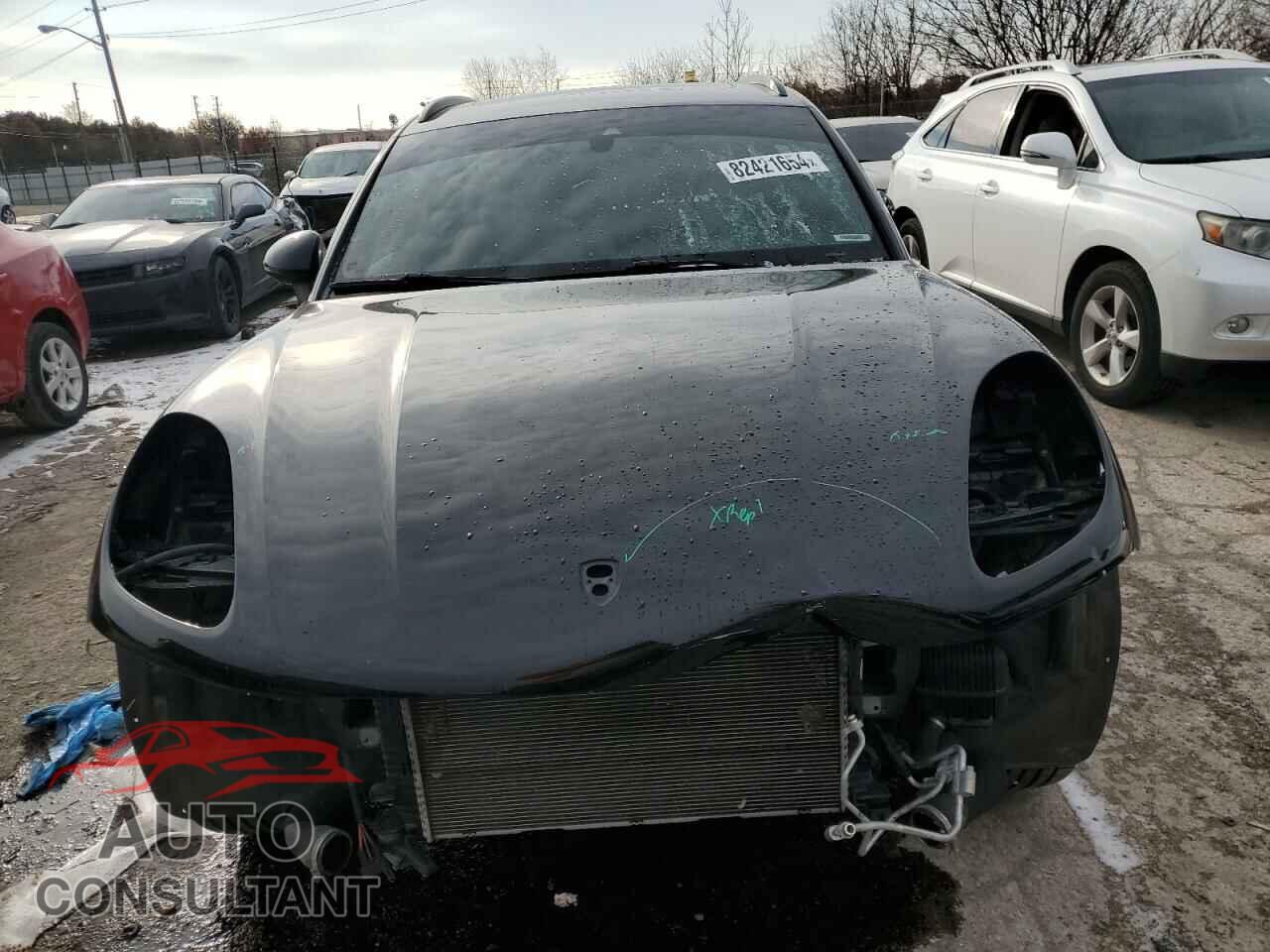 PORSCHE MACAN 2018 - WP1AA2A54JLB21457