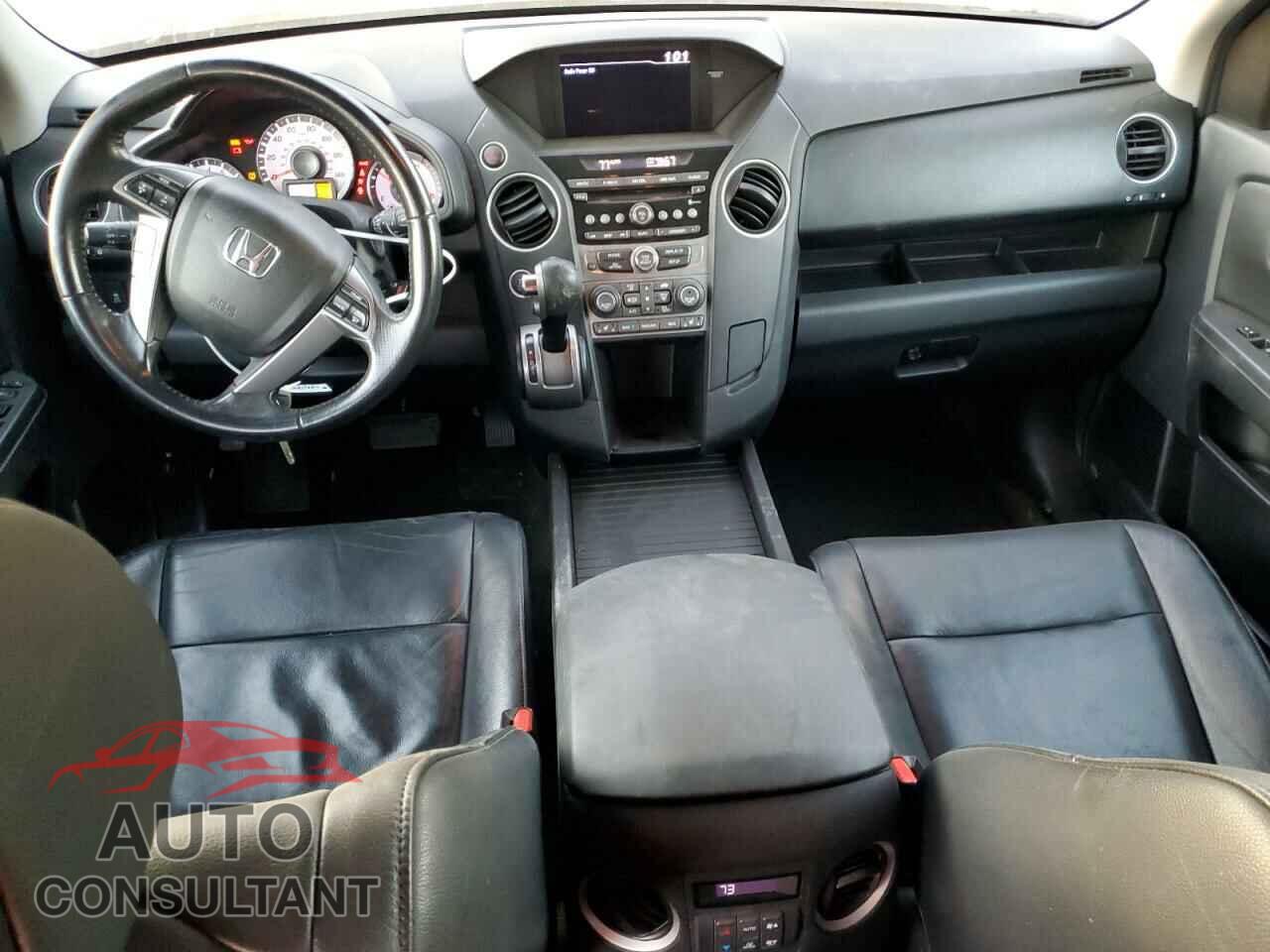 HONDA PILOT 2013 - 5FNYF4H52DB049510