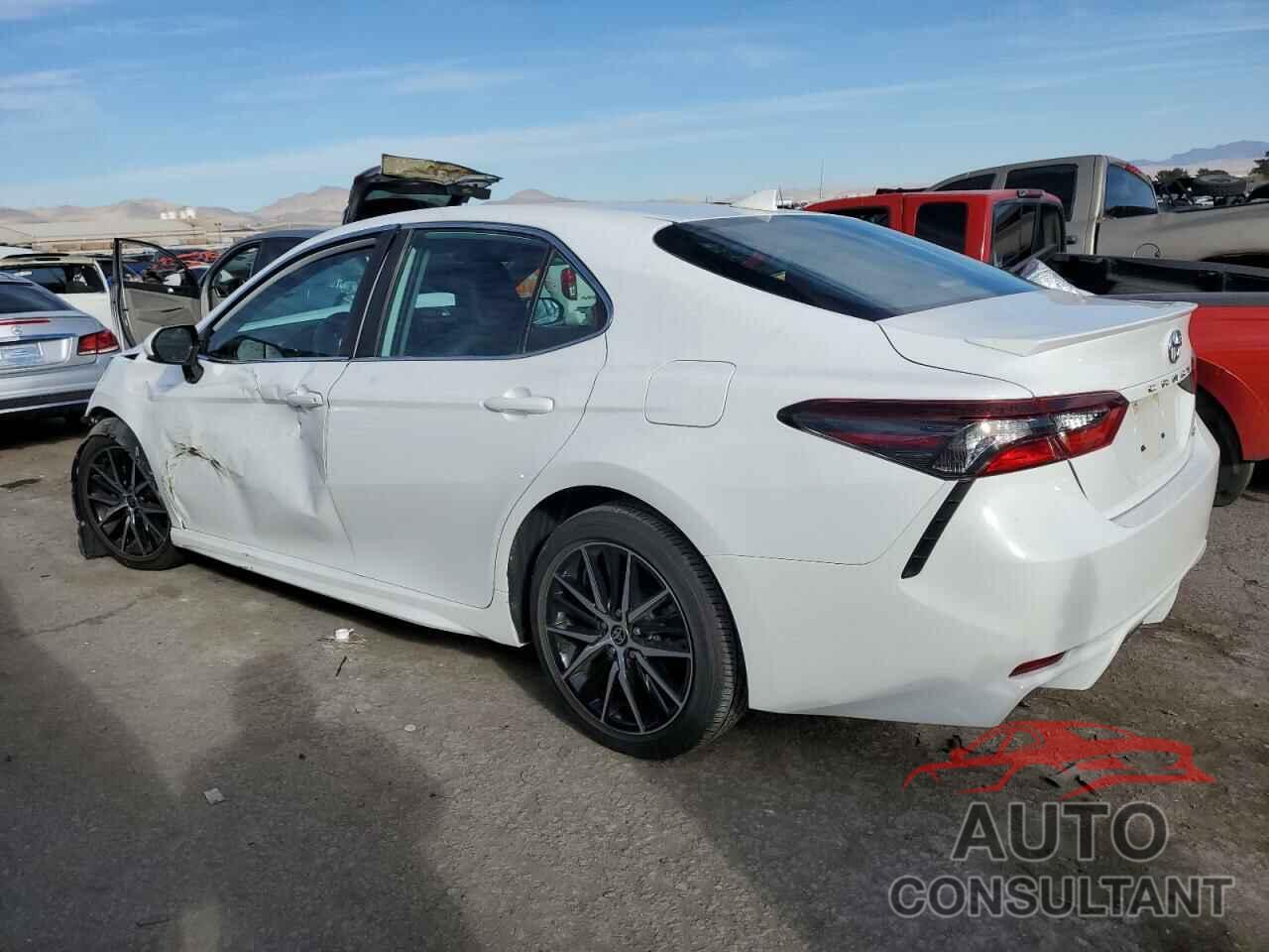 TOYOTA CAMRY 2021 - 4T1G11AK3MU578816