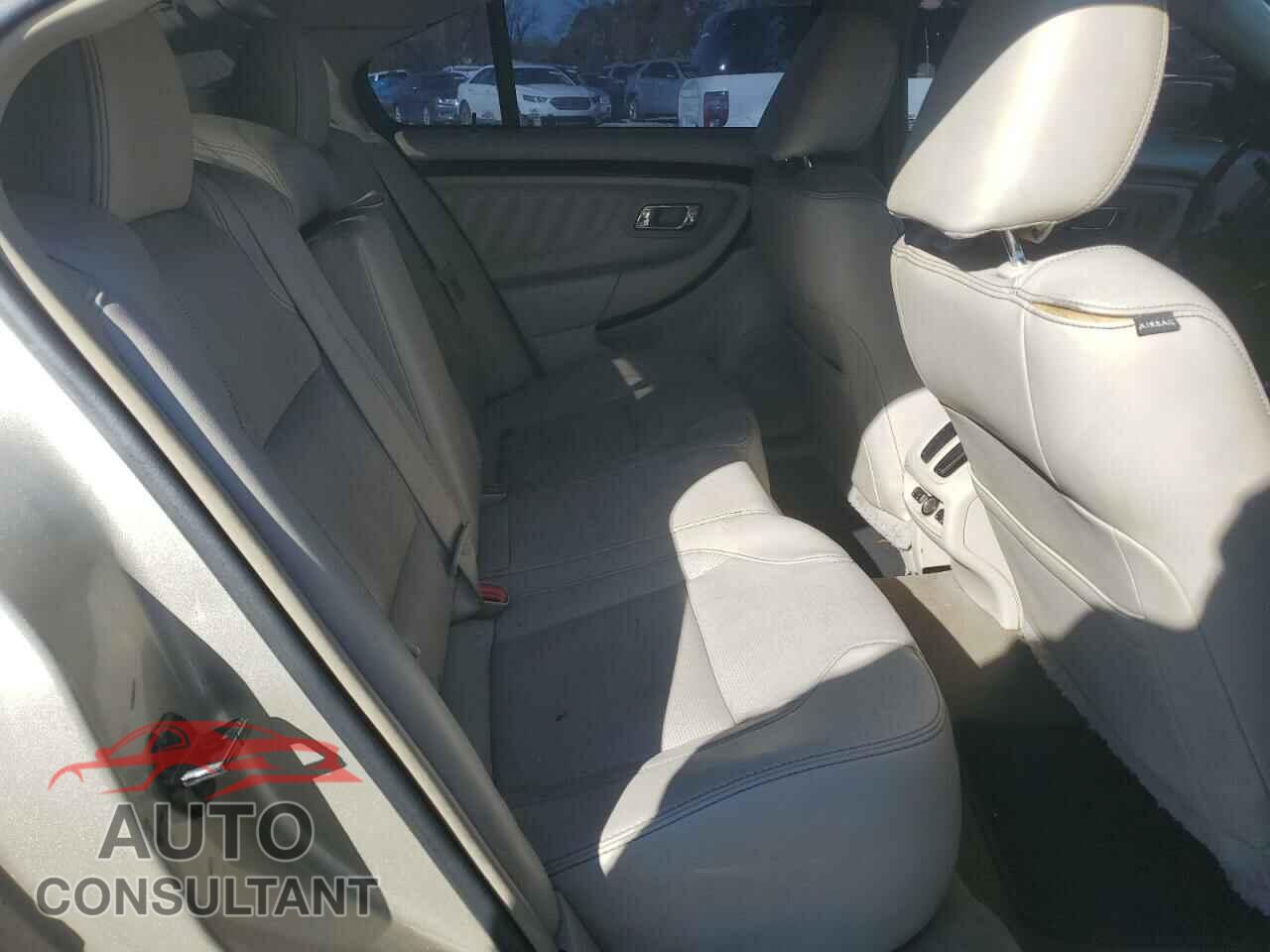FORD TAURUS 2010 - 1FAHP2FW8AG118480