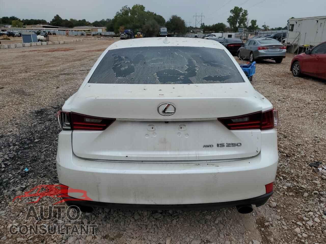 LEXUS IS 2014 - JTHCF1D28E5008255