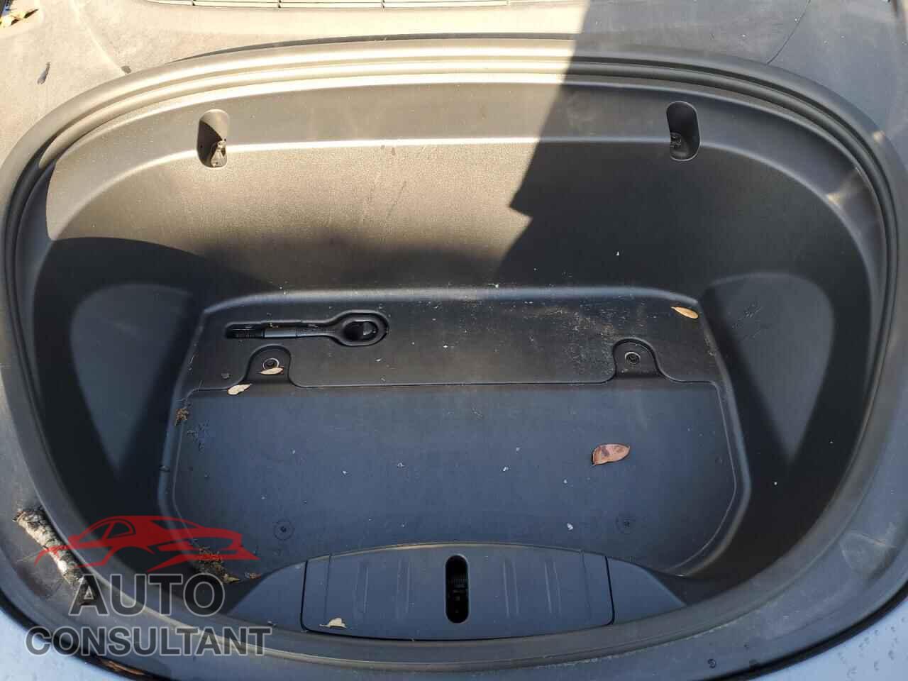 TESLA MODEL 3 2020 - 5YJ3E1EB6LF710623