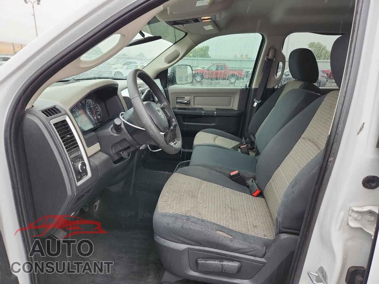 DODGE RAM 1500 2012 - 1C6RD7LT0CS324625