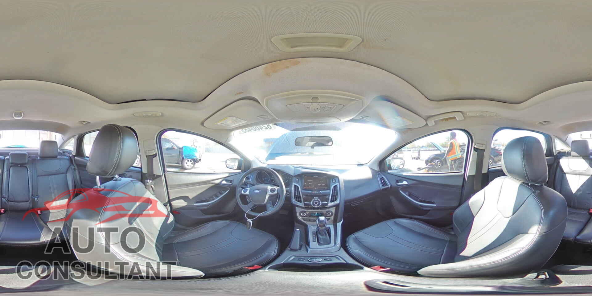 FORD FOCUS 2014 - 1FADP3J2XEL276390