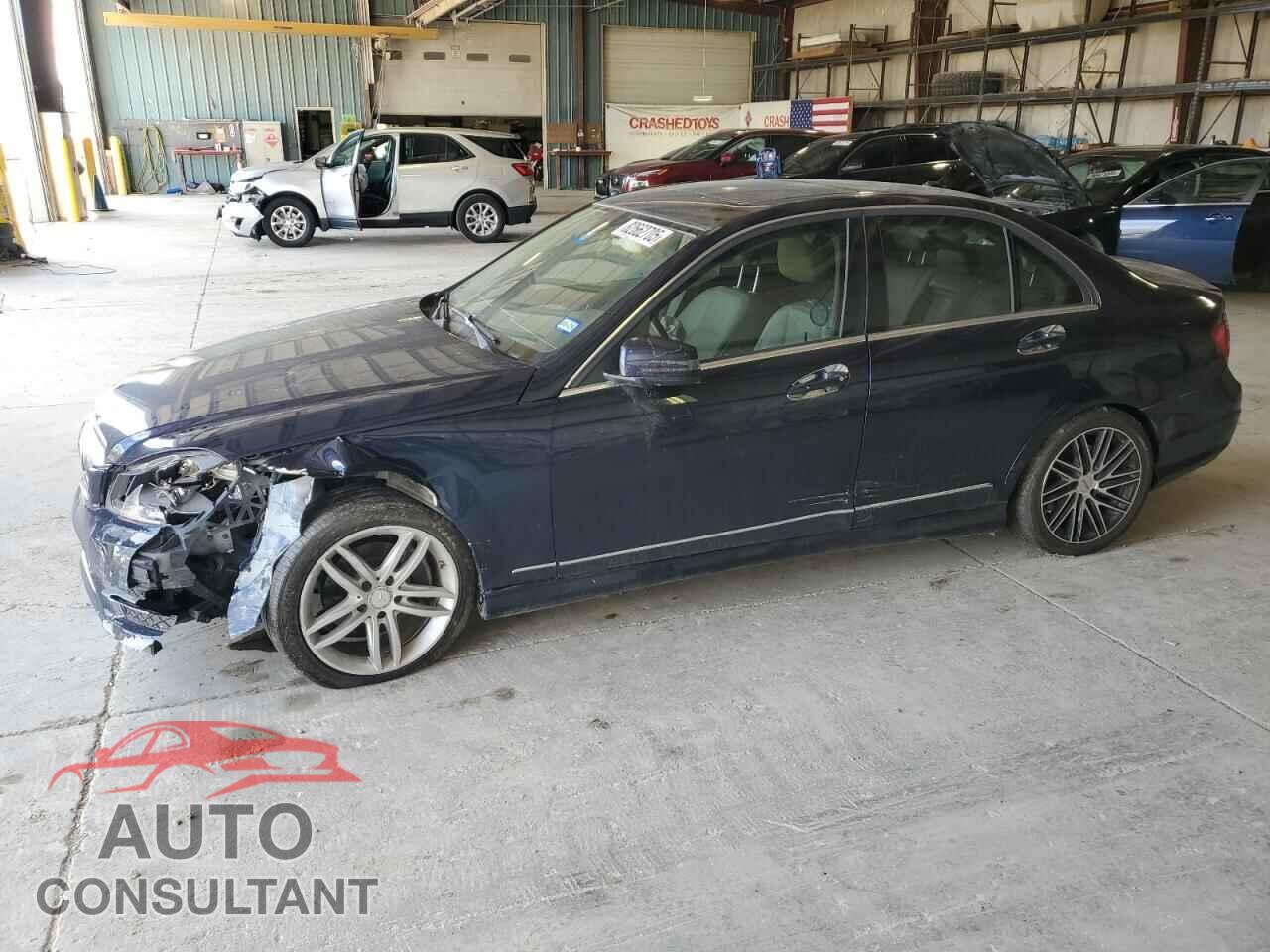 MERCEDES-BENZ C-CLASS 2014 - WDDGF4HB4ER312843