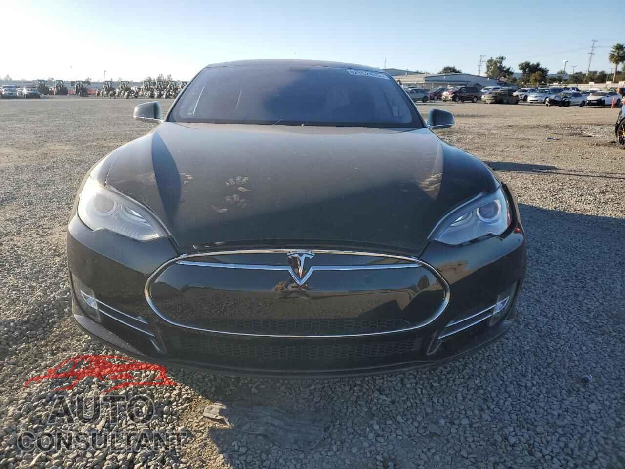 TESLA MODEL S 2013 - 5YJSA1DP9DFP17605