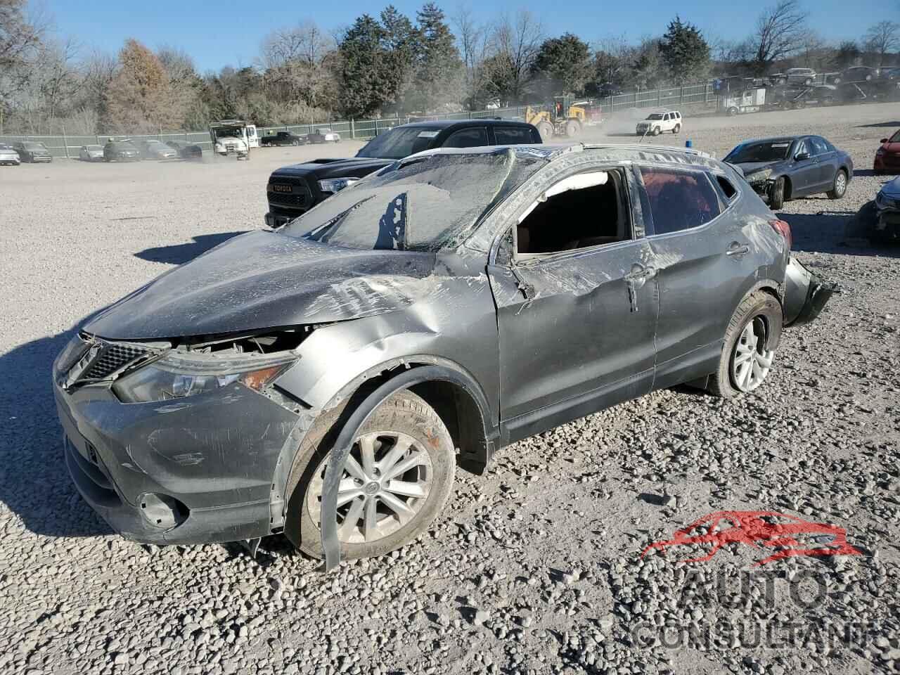 NISSAN ROGUE 2018 - JN1BJ1CR7JW269264