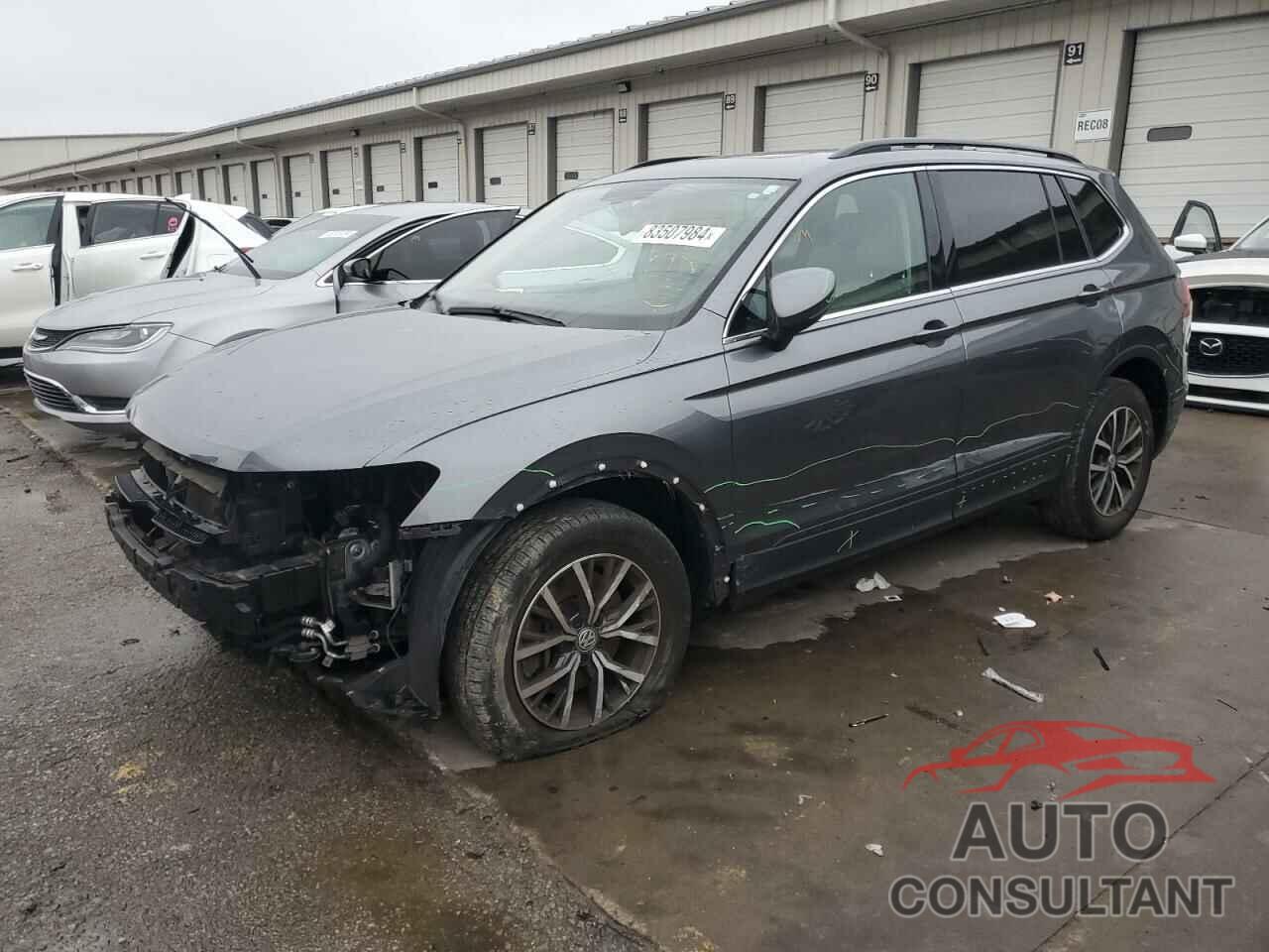 VOLKSWAGEN TIGUAN 2019 - 3VV2B7AX6KM082826