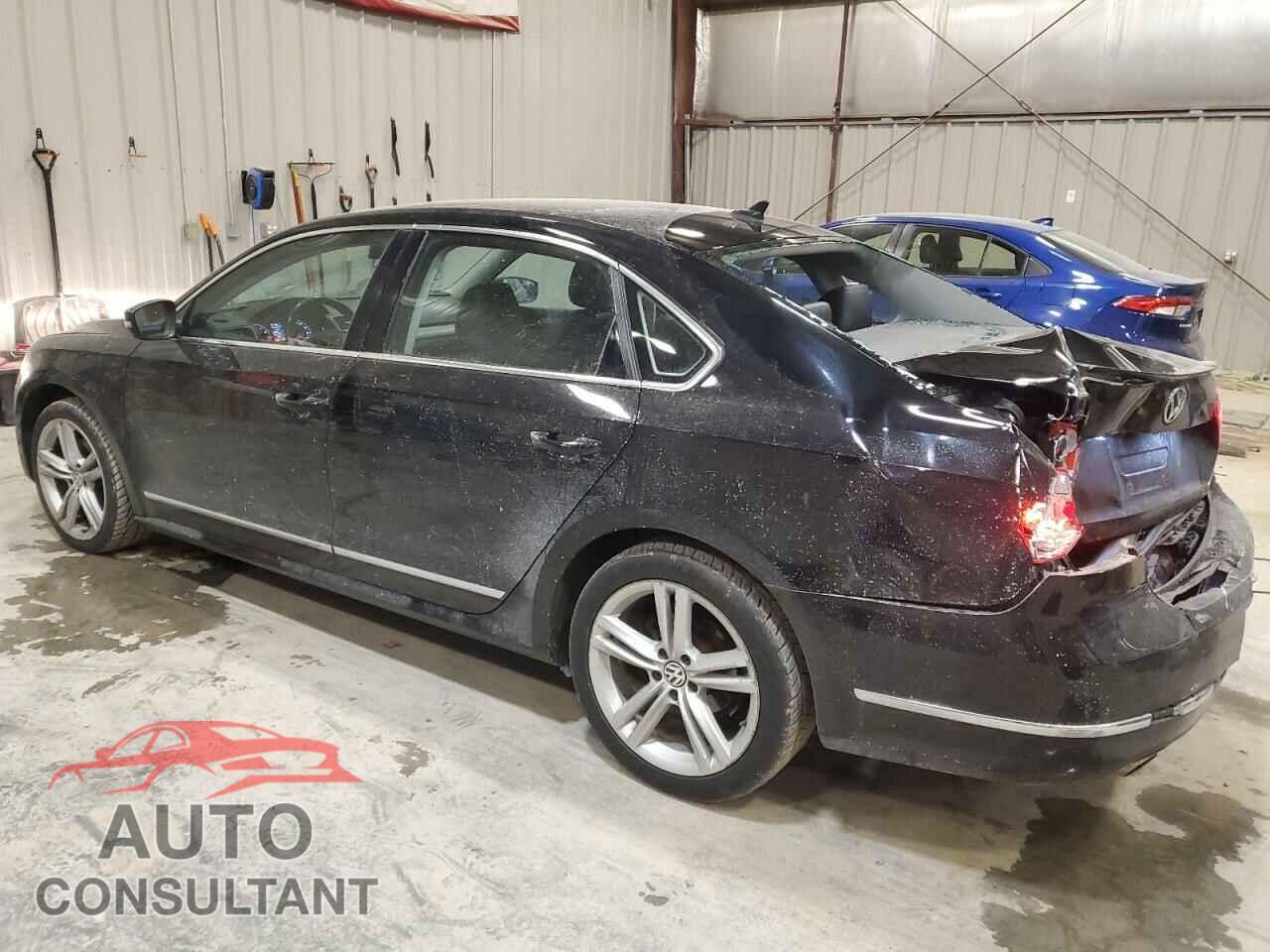 VOLKSWAGEN PASSAT 2015 - 1VWBT7A34FC005689