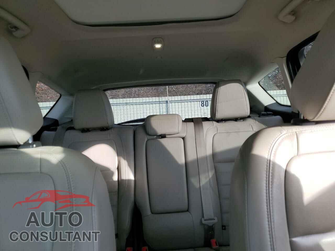 FORD CMAX 2018 - 1FADP5AU3JL104001