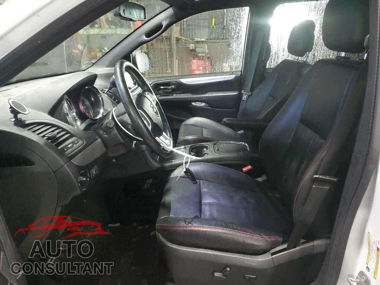 DODGE CARAVAN 2017 - 2C4RDGEG8HR755635