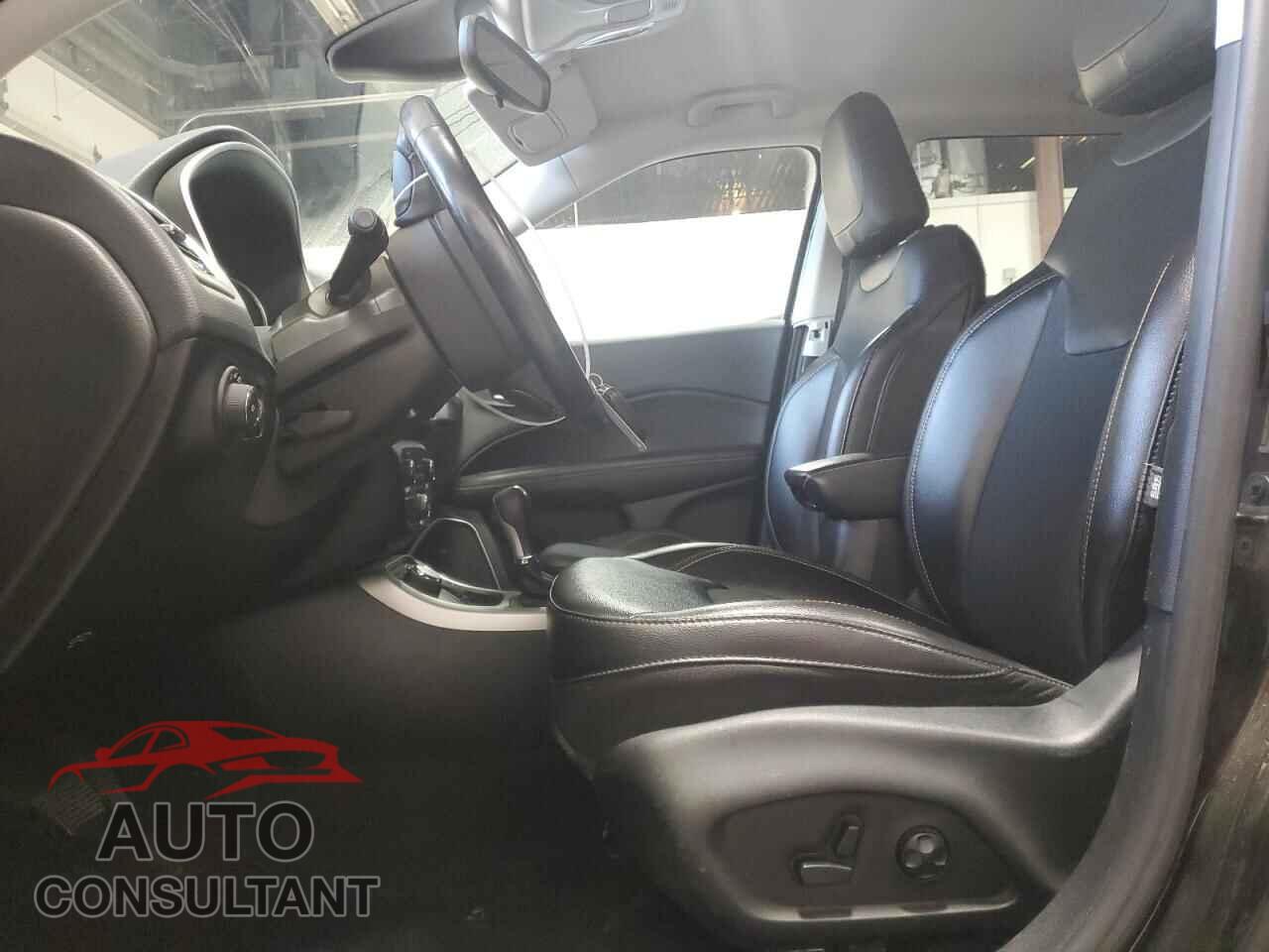 JEEP COMPASS 2020 - 3C4NJDBB9LT157770