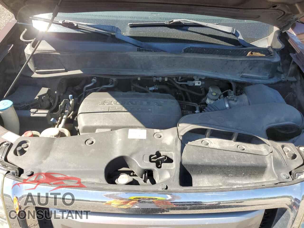 HONDA PILOT 2011 - 5FNYF4H4XBB013357