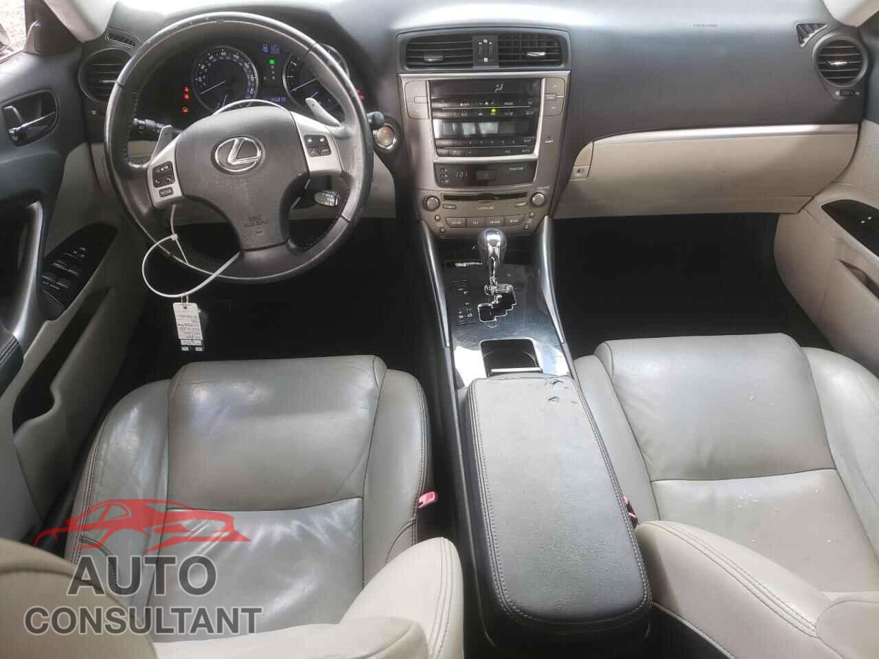 LEXUS IS 2011 - JTHBF5C28B5144112