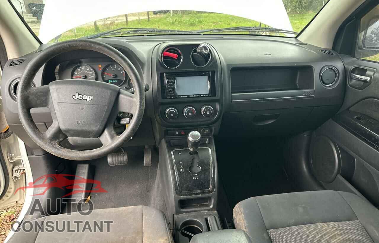 JEEP COMPASS 2010 - 1J4NT4FB9AD553442