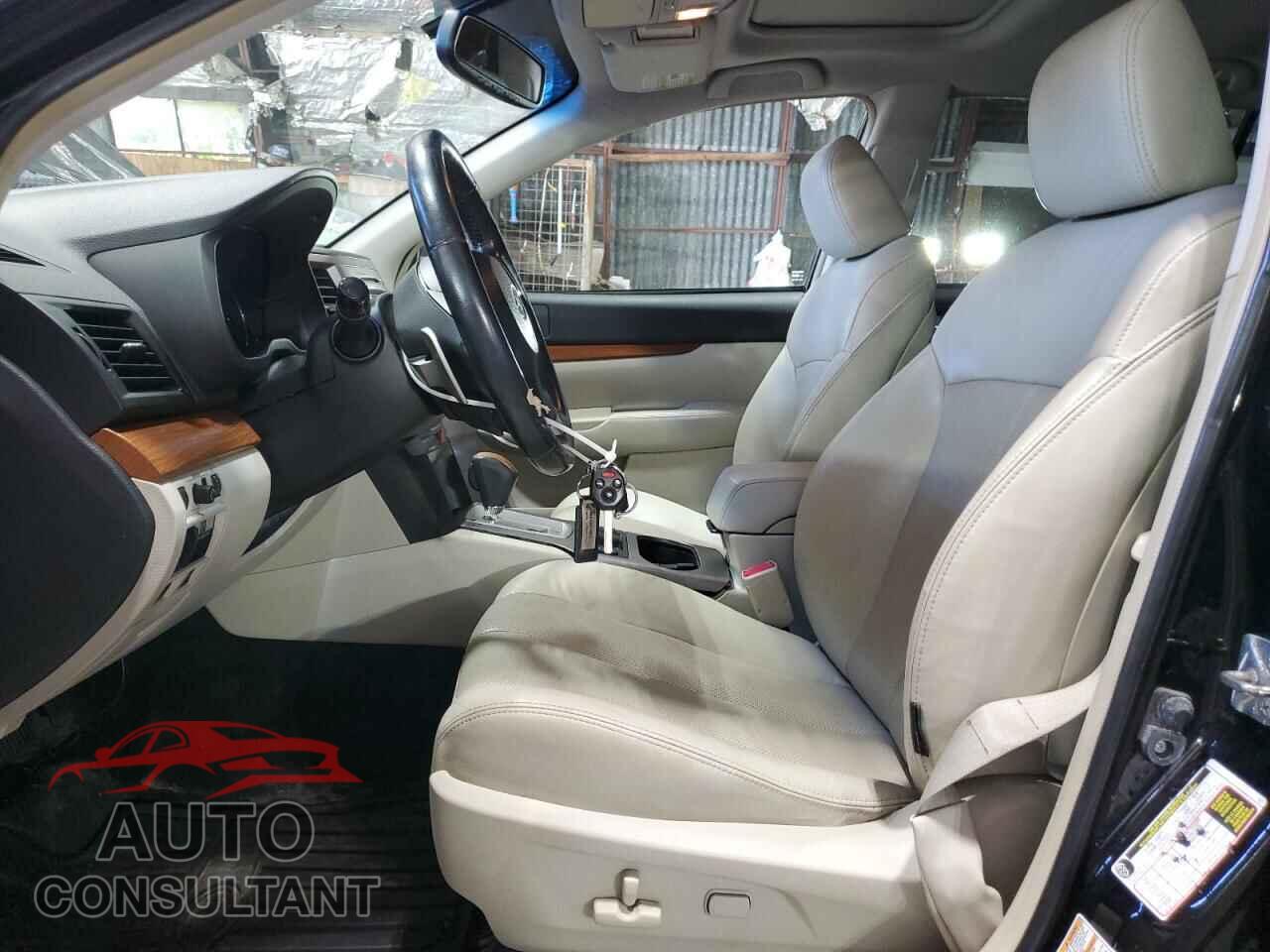 SUBARU OUTBACK 2014 - 4S4BRBLC8E3227132