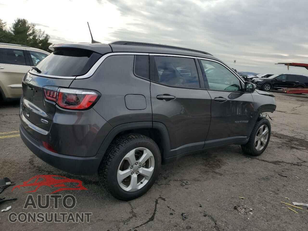 JEEP COMPASS 2018 - 3C4NJDBB4JT402116