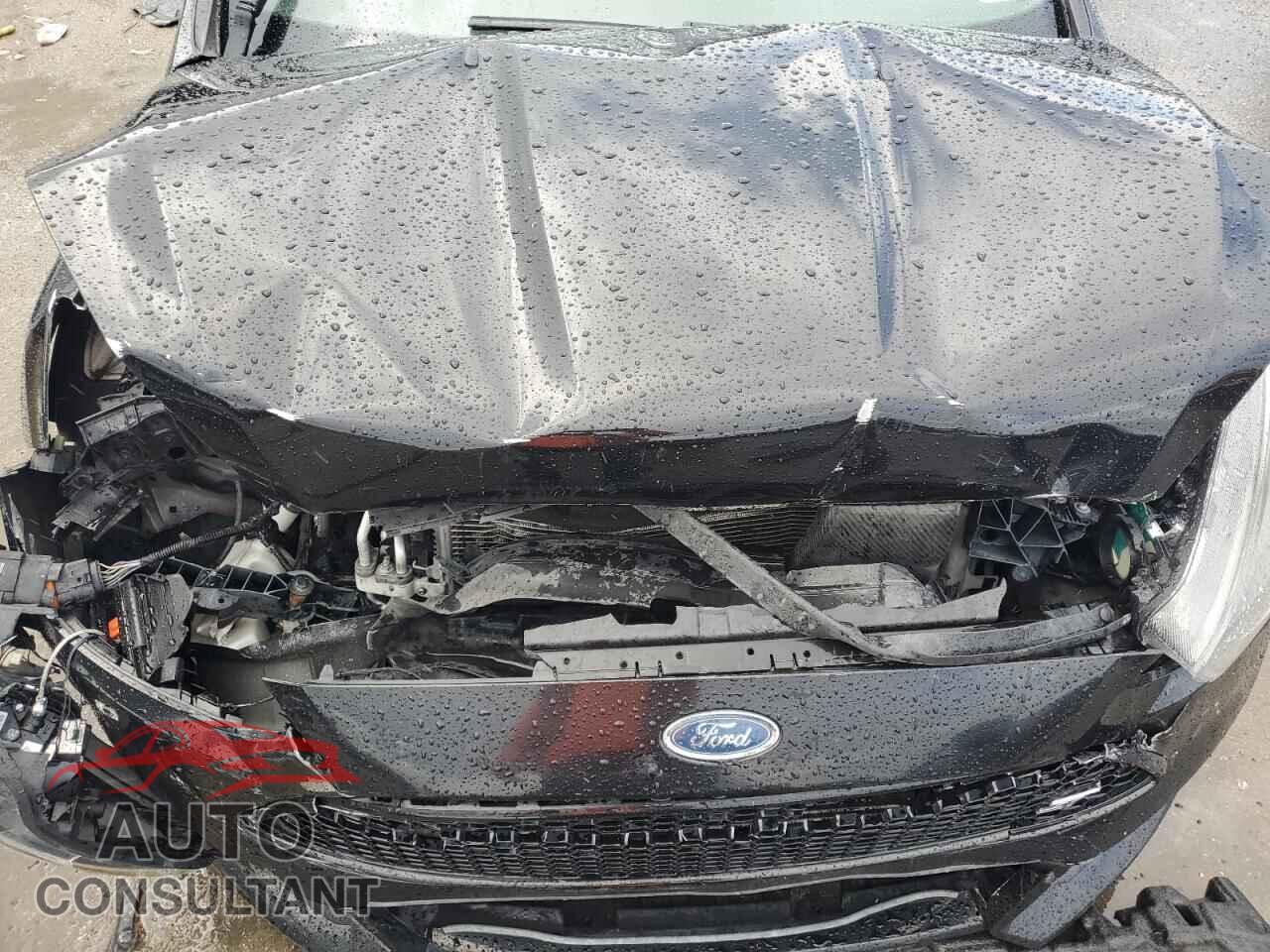 FORD FOCUS 2017 - 1FADP3L95HL213034