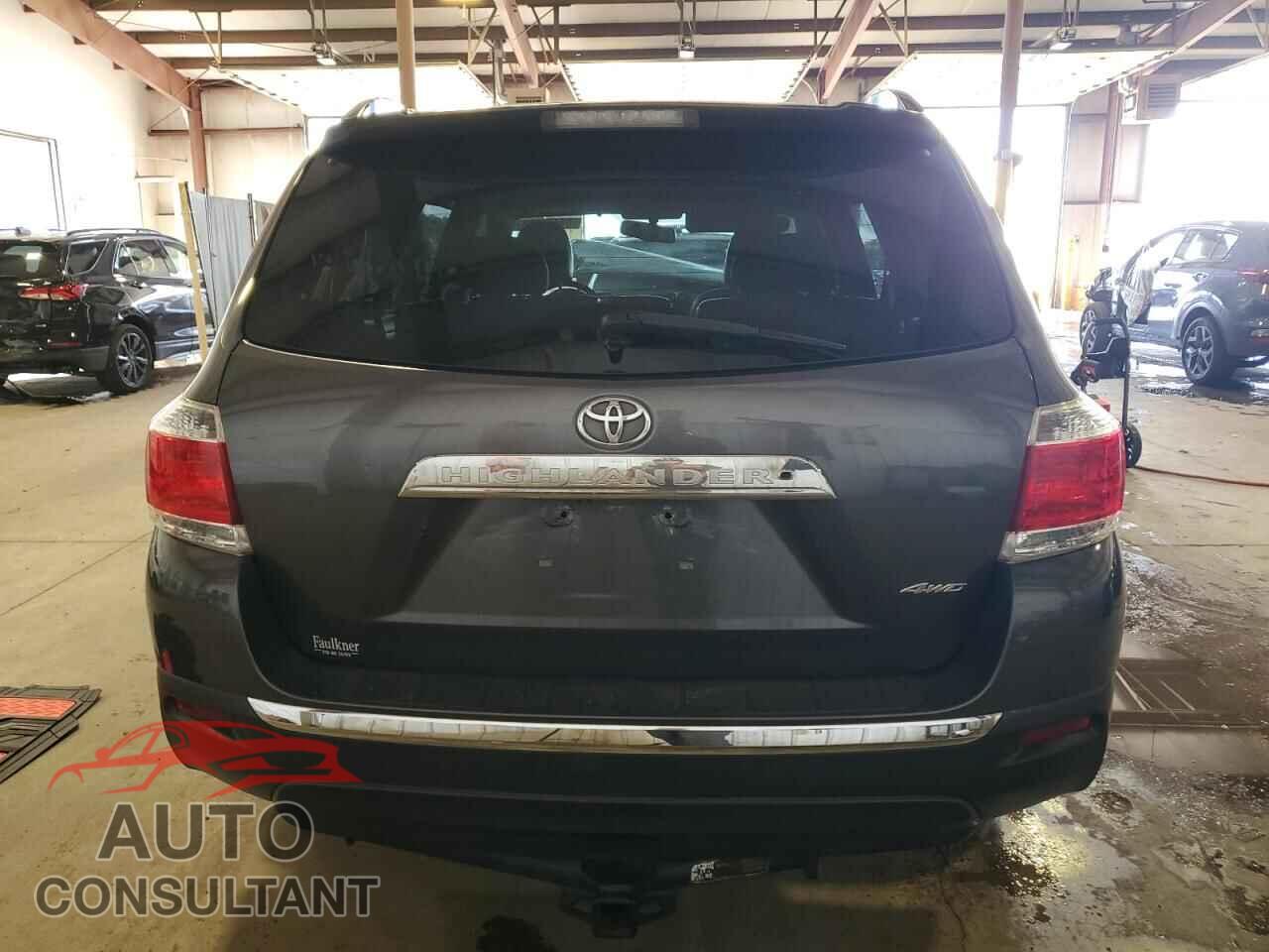 TOYOTA HIGHLANDER 2012 - 5TDBK3EH6CS106067