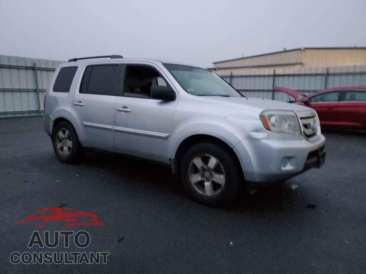 HONDA PILOT 2011 - 5FNYF4H51BB020349