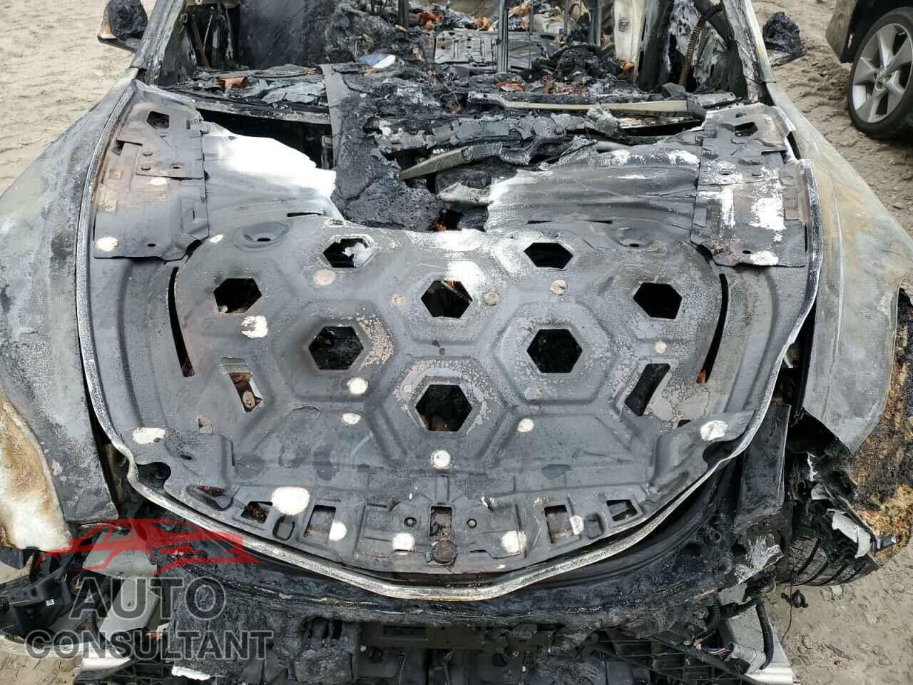 TESLA MODEL 3 2018 - 5YJ3E1EA1JF038880