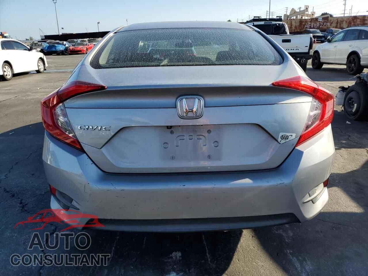 HONDA CIVIC 2017 - 2HGFC2F58HH524392