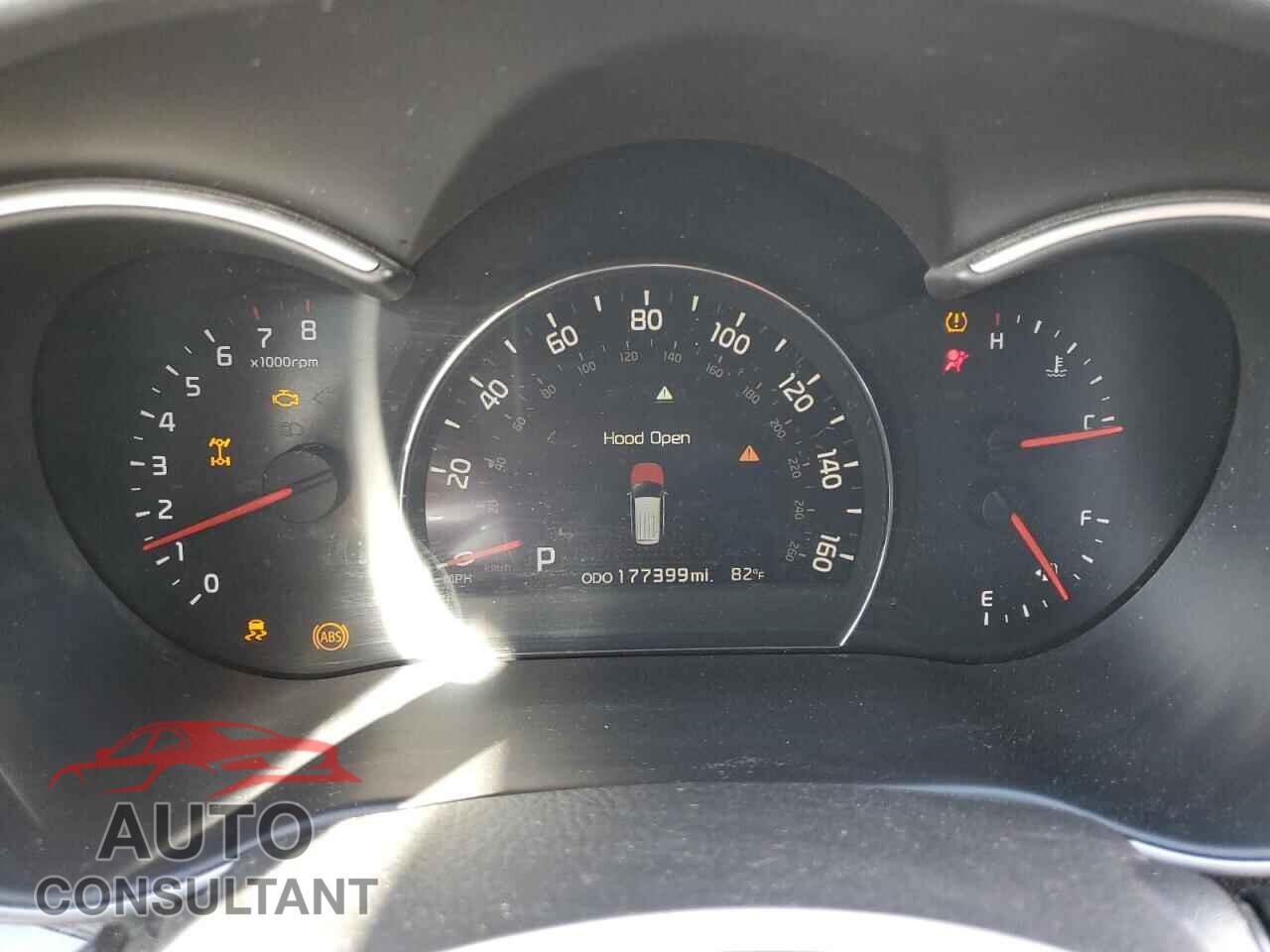 KIA SORENTO 2014 - 5XYKUDA70EG526923