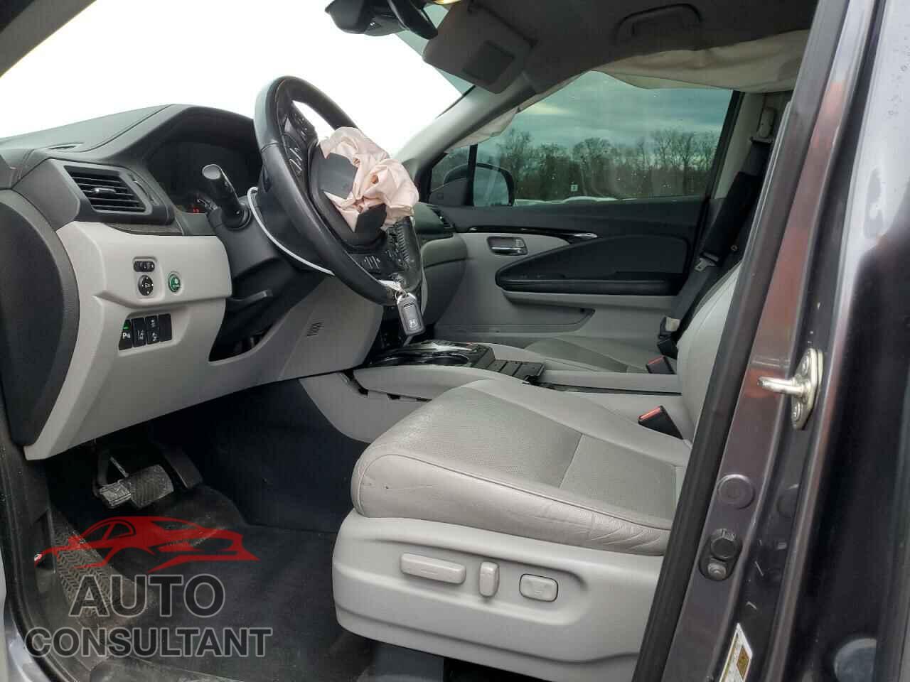 HONDA PILOT 2017 - 5FNYF6H07HB002060