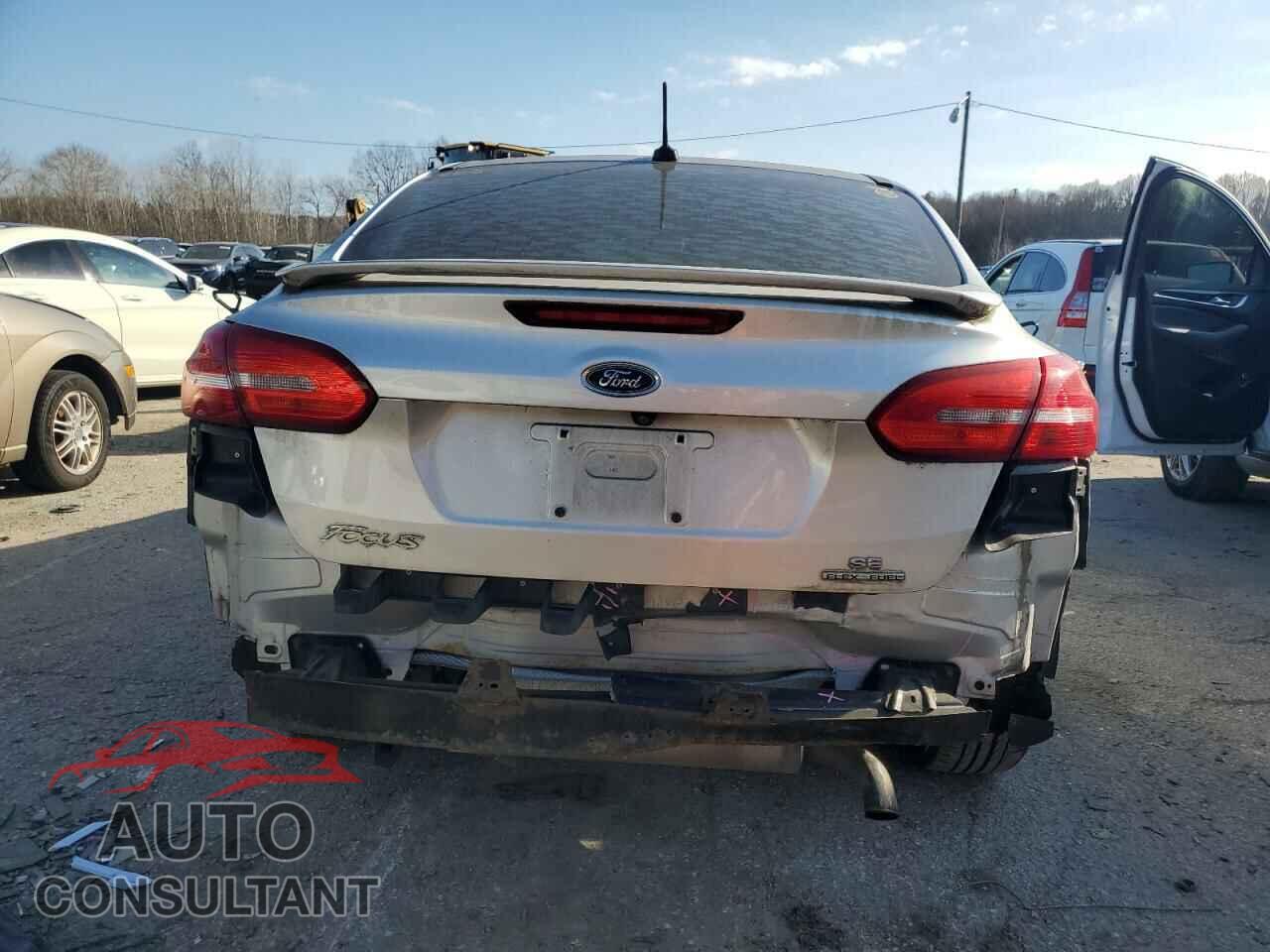 FORD FOCUS 2016 - 1FADP3F29GL233526