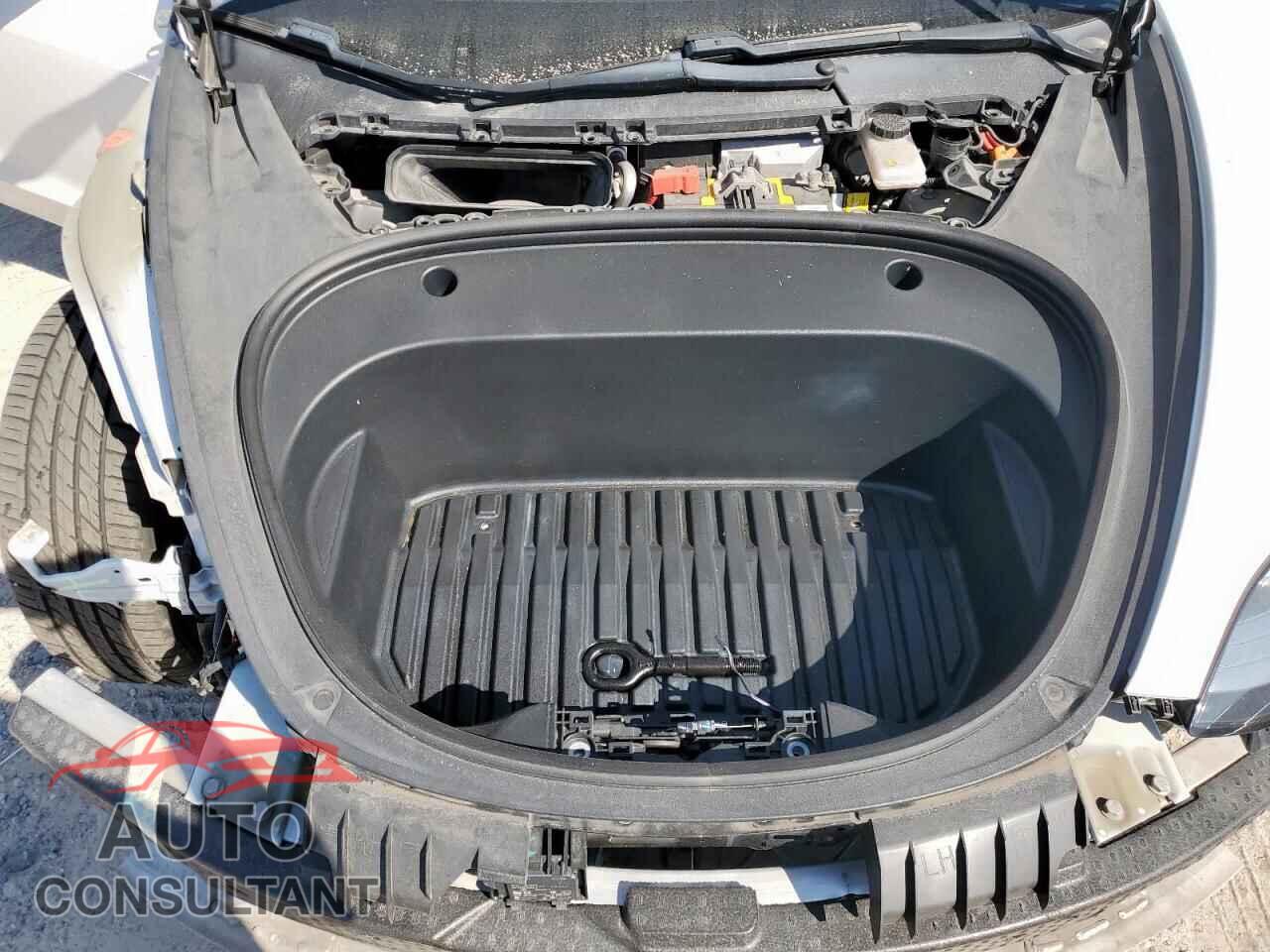 TESLA MODEL 3 2020 - 5YJ3E1EC4LF800281