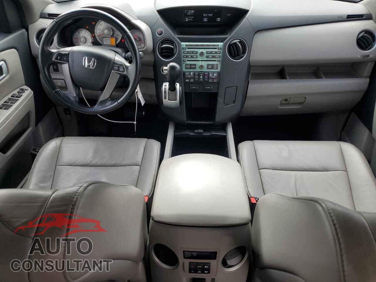 HONDA PILOT 2011 - 5FNYF4H66BB067207