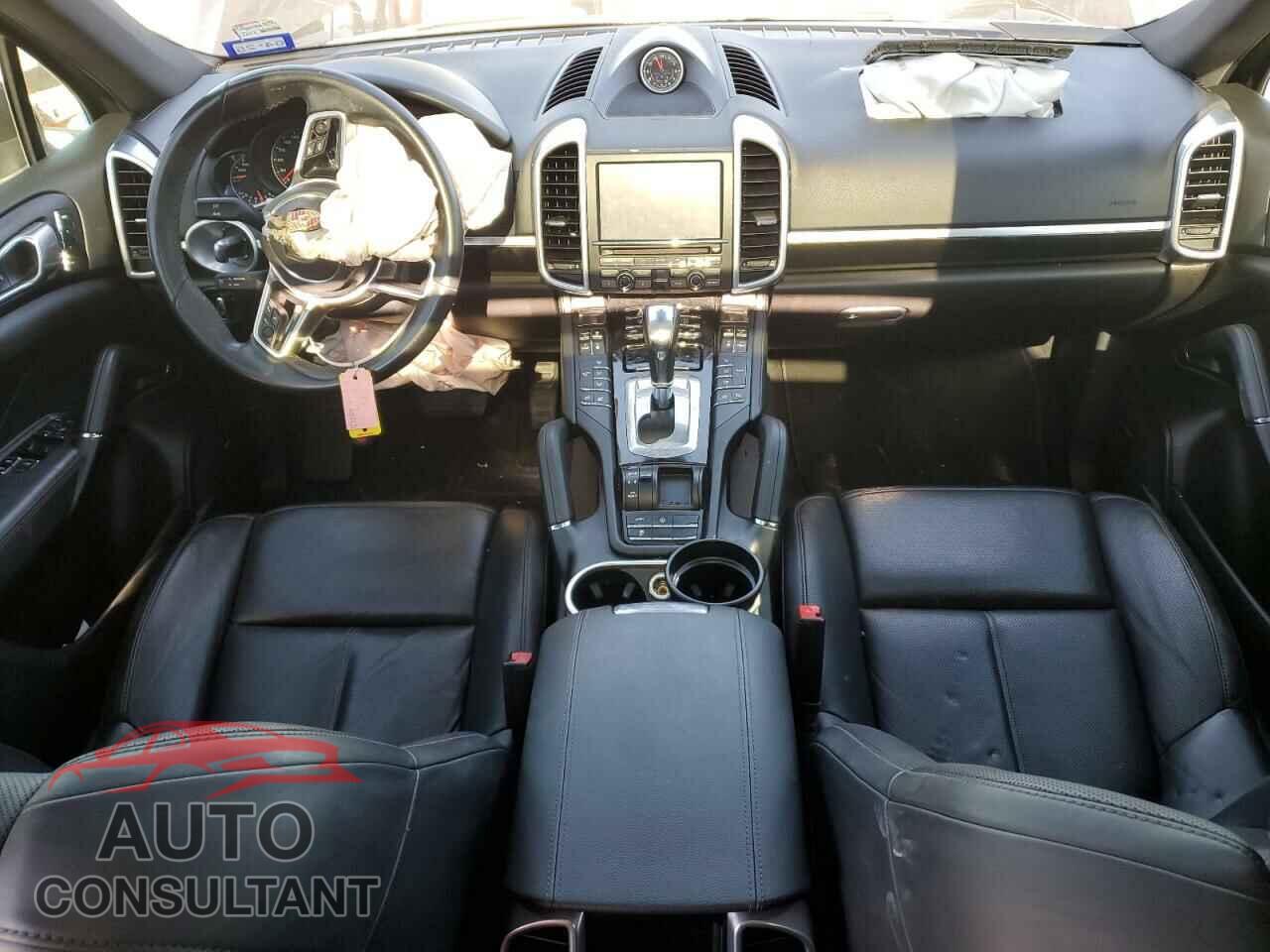 PORSCHE CAYENNE 2016 - WP1AA2A20GLA02125