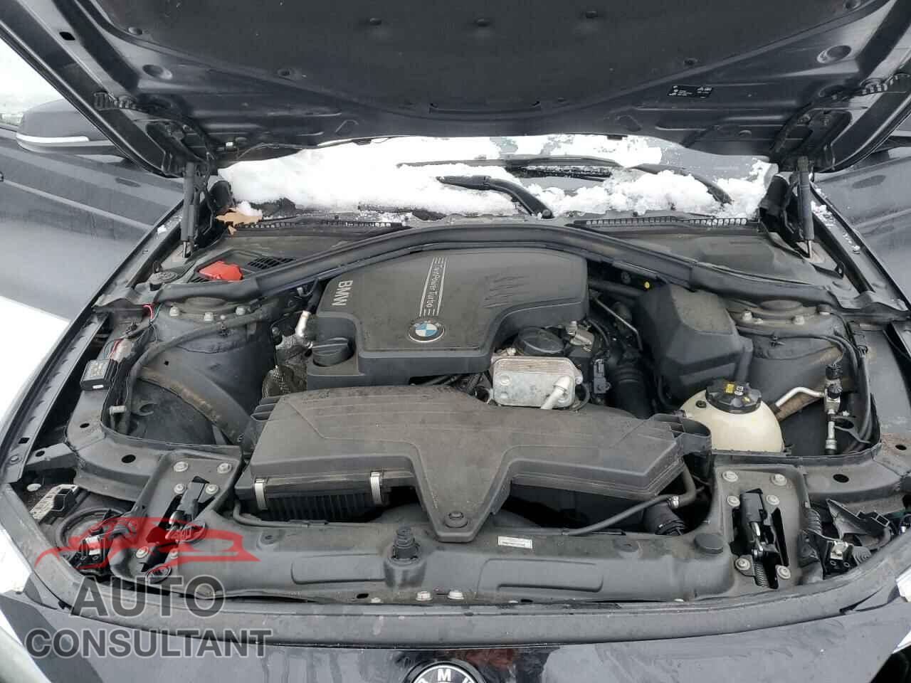 BMW 3 SERIES 2016 - WBA8E5G55GNU20558