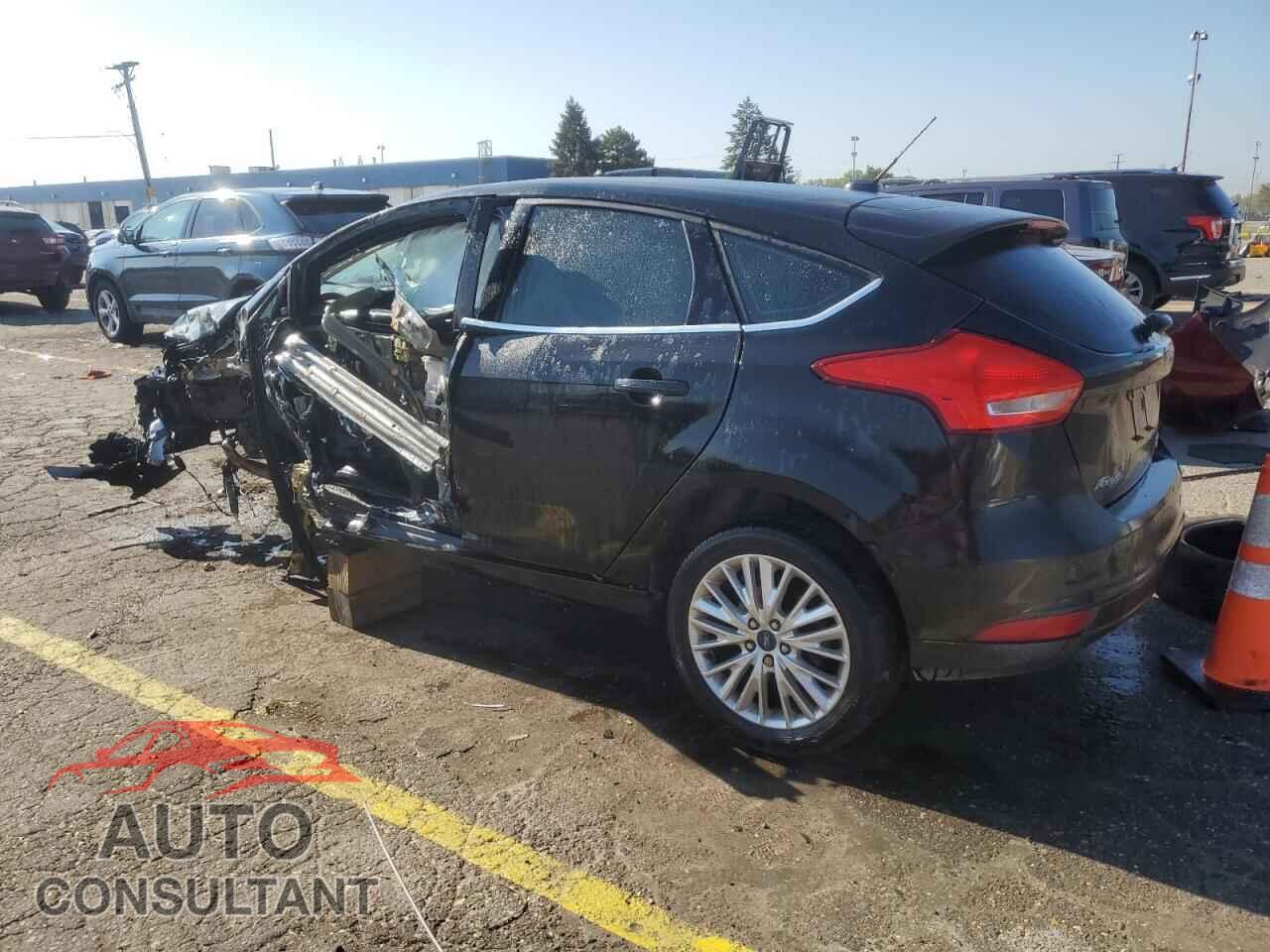 FORD FOCUS 2015 - 1FADP3N2XFL230263