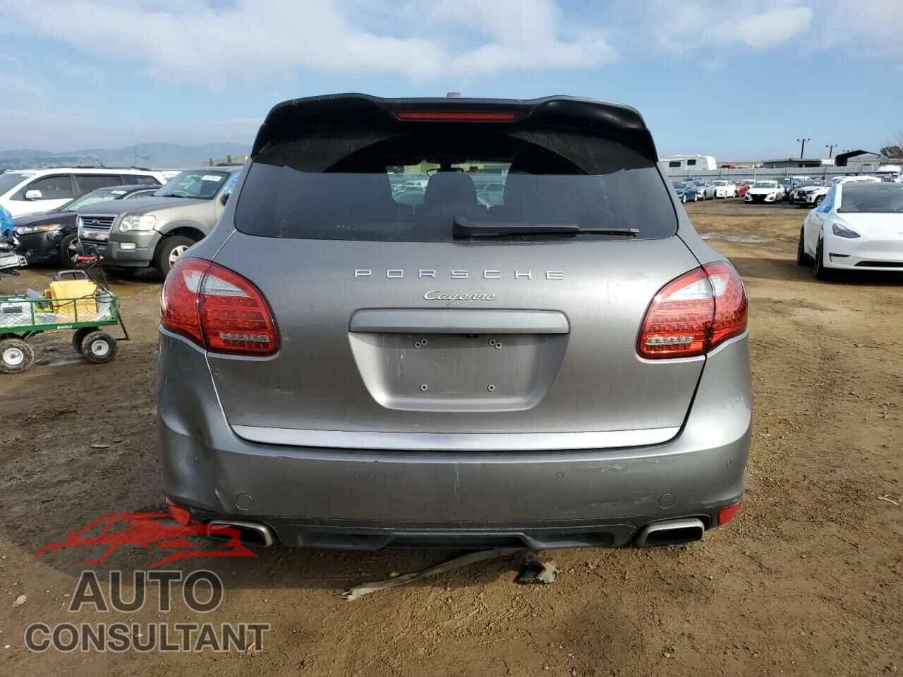PORSCHE CAYENNE 2013 - WP1AA2A29DLA11532